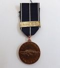 Jatkosodan muistomitali, Lapin sota solki  /Commemorative medal of the continuation war with Lapin sota badge - Nro 6172